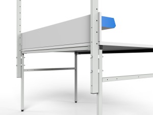 Stół montażowy SMC z oświetleniem i pojemnikami magazynowymi