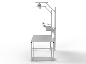 Stół roboczy SMPC z oświetleniem, dwoma uchwytami monitora i półką